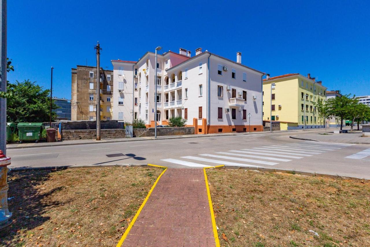 Vale Apartment With Balcony Zadar Ngoại thất bức ảnh
