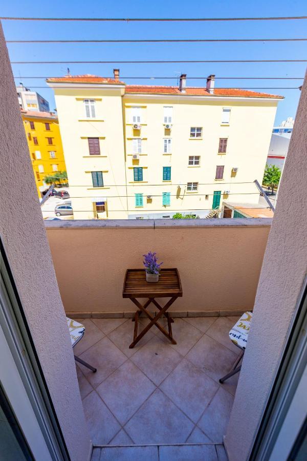 Vale Apartment With Balcony Zadar Ngoại thất bức ảnh